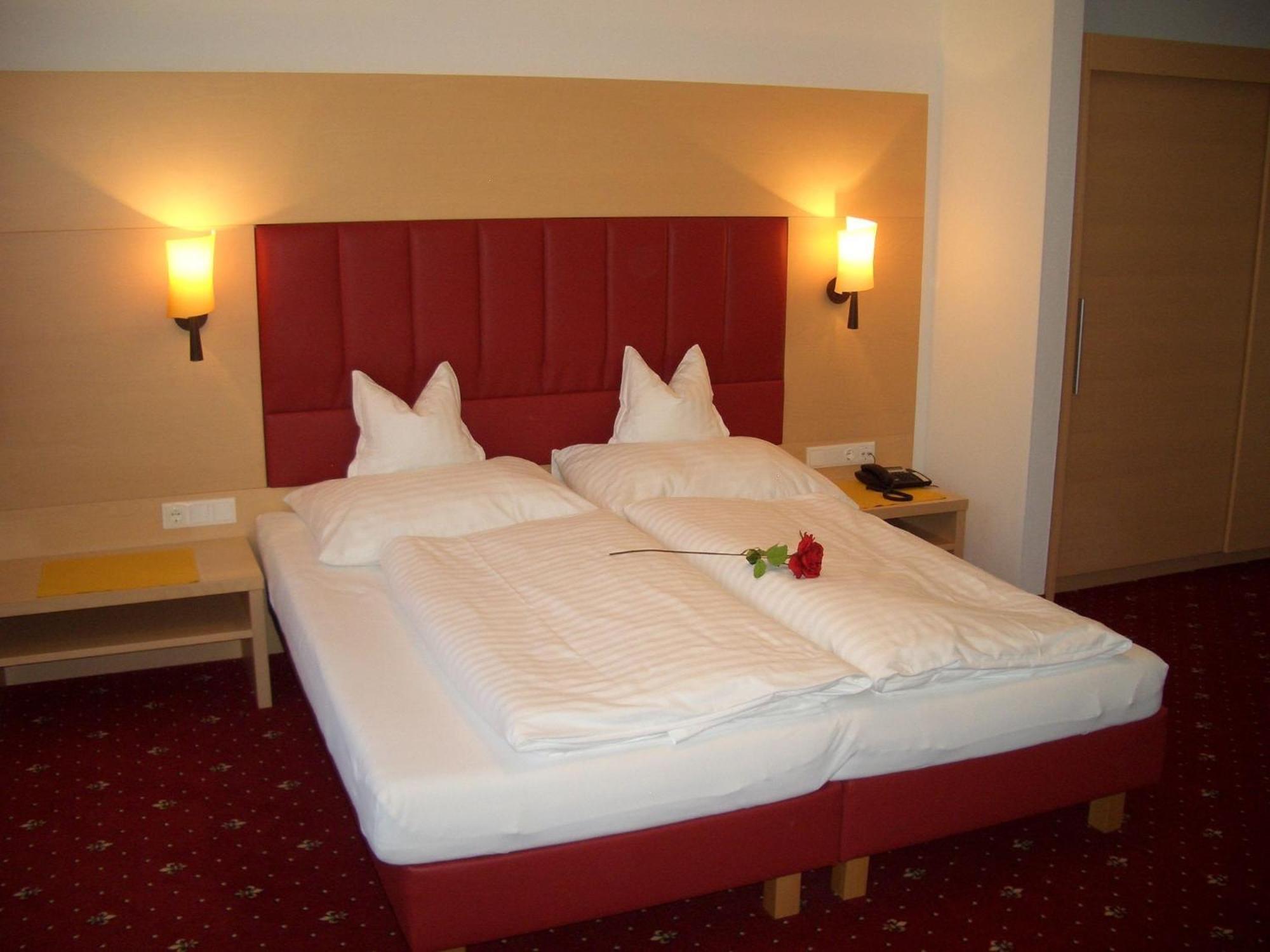 Hotel Gasthof Jaeger Zillertal Schlitters Exterior photo