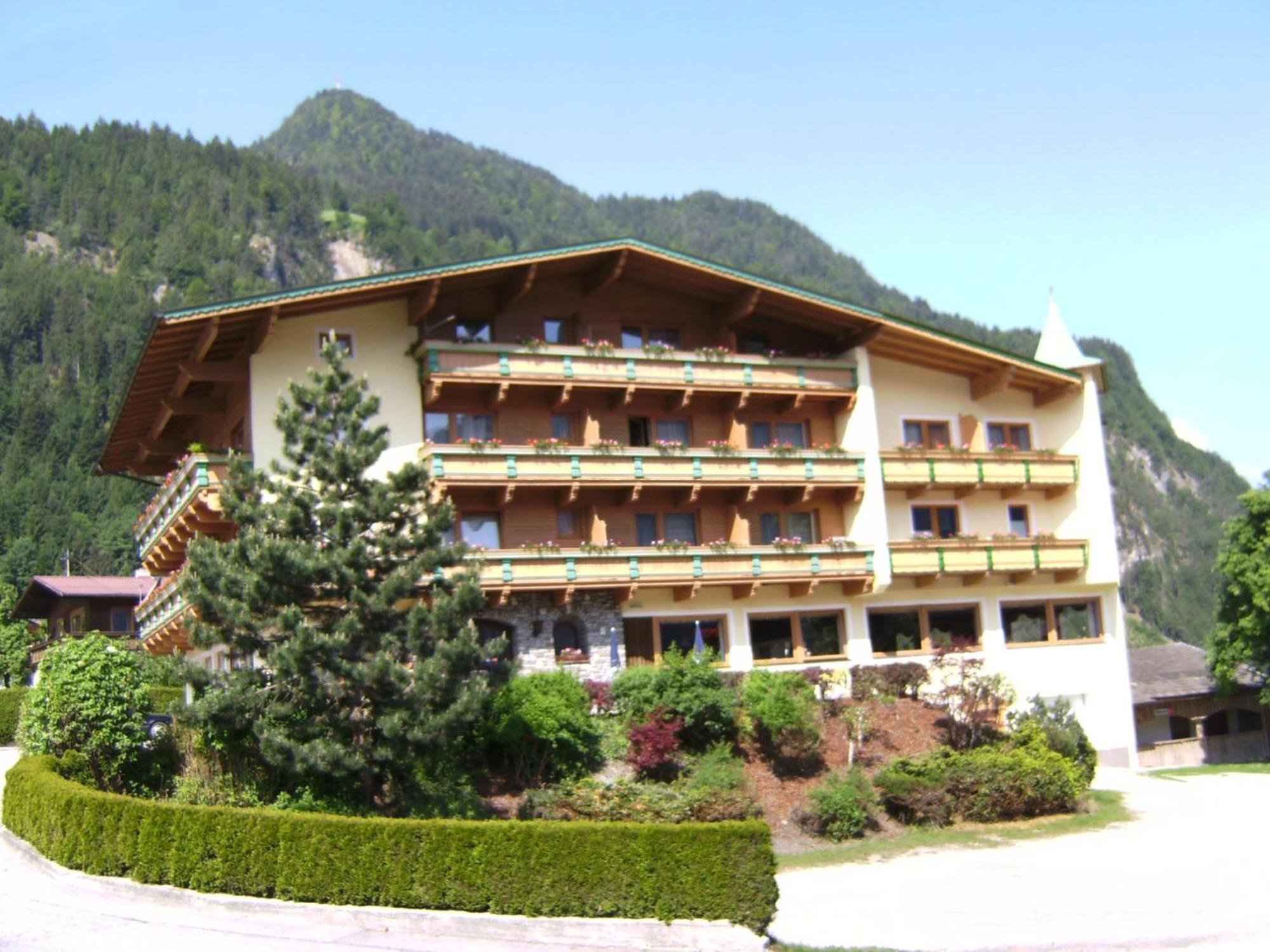 Hotel Gasthof Jaeger Zillertal Schlitters Exterior photo