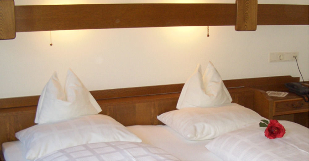 Hotel Gasthof Jaeger Zillertal Schlitters Exterior photo