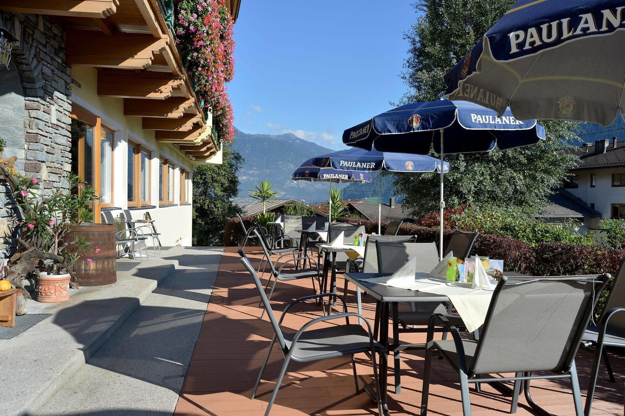 Hotel Gasthof Jaeger Zillertal Schlitters Exterior photo