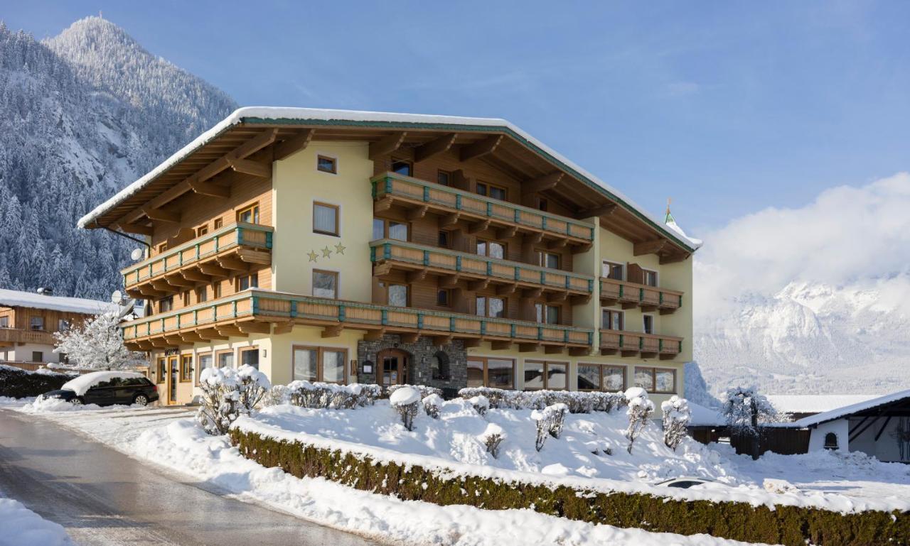 Hotel Gasthof Jaeger Zillertal Schlitters Exterior photo